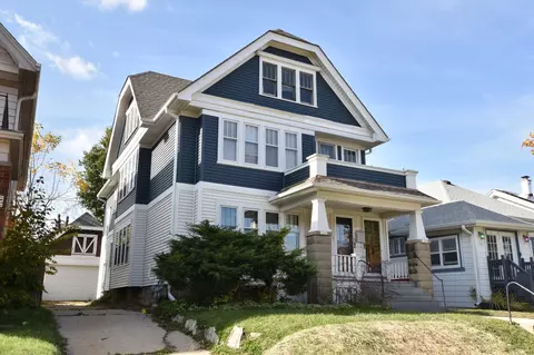 1245 N 45th #1247, Milwaukee, WI 53208