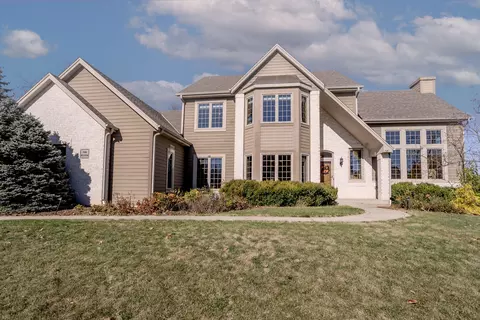 n66w13356 Crestwood, Menomonee Falls, WI 53051