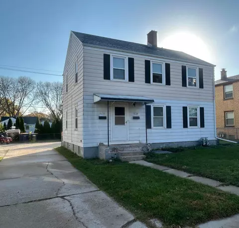 2156 S 80th, West Allis, WI 53219