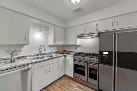 6133 N 95th, Milwaukee, WI 53225