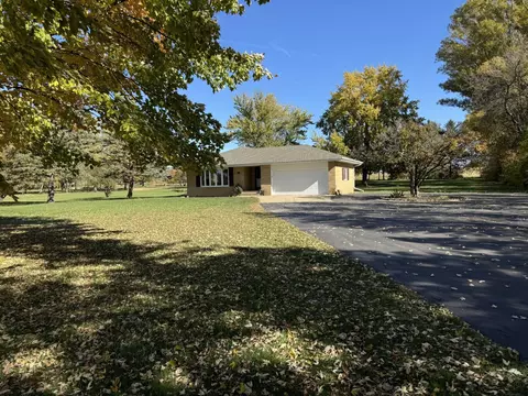 5005 172nd, Paris, WI 53104
