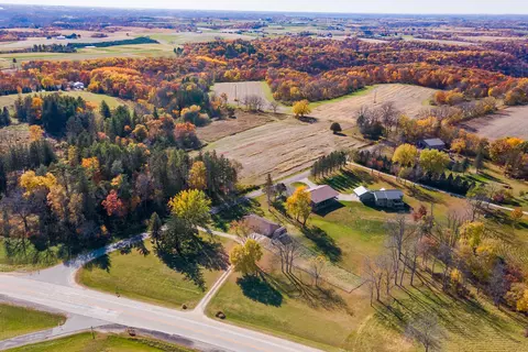 61 Us 14 # w3607, Greenfield, WI 54623