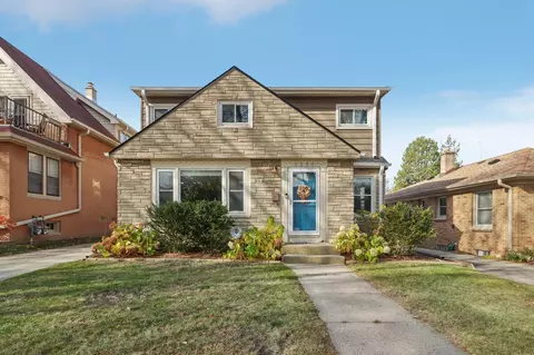 2357 N 84th, Wauwatosa, WI 53226