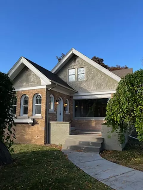 2877 N 55th, Milwaukee, WI 53210