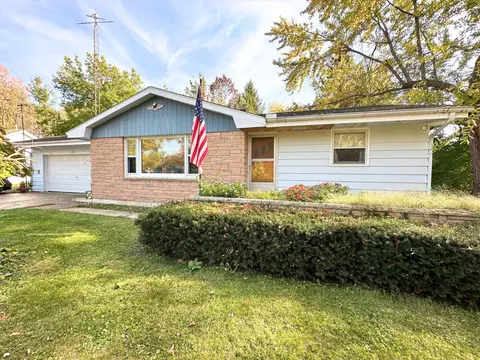 1620 Sunset, Delavan, WI 53115