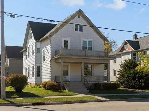 1201 Marshall, Manitowoc, WI 54220