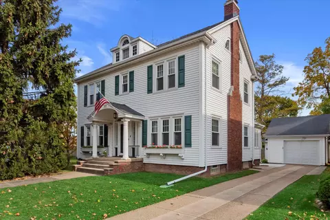 1839 Carlisle, Racine, WI 53404