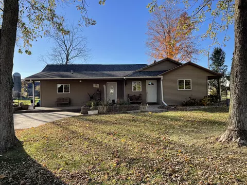 28731 Durand, Burlington, WI 53105
