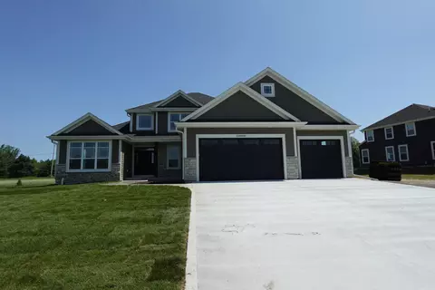 w129s8660 Muscovy, Muskego, WI 53150