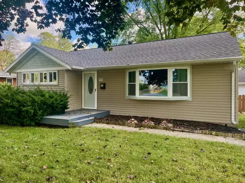 409 N Lincoln, Elkhorn, WI 53121