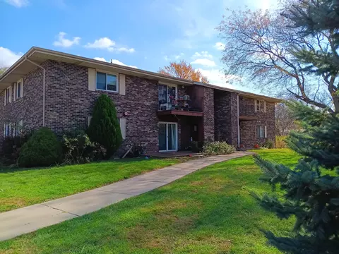 4845 Scotts #204, Racine, WI 53402