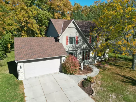 4236 W Tumblecreek, Franklin, WI 53132