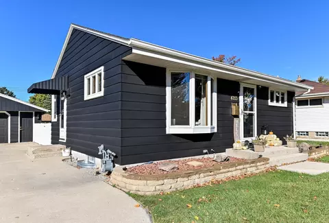 4213 S 56th, Milwaukee, WI 53220