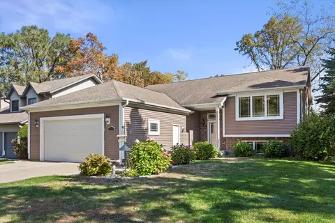 11117 8th, Pleasant Prairie, WI 53158