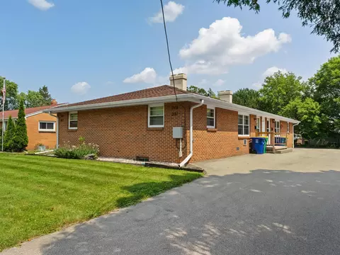 215 Cleveland Apt 217 219 221 #217, 219, 221, Green Bay, WI 54303