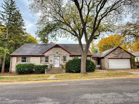 4707 W Townsend, Milwaukee, WI 53216