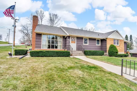90 St Joseph, Markesan, WI 53946