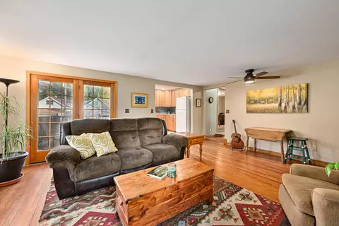 6622 Vista, Wauwatosa, WI 53213