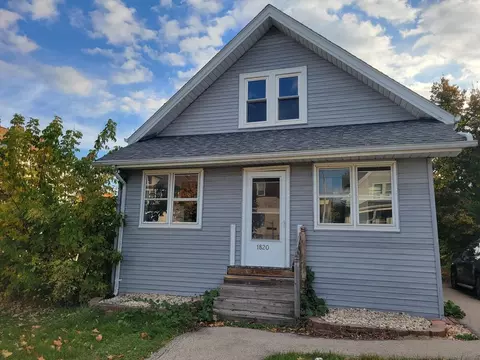 1820 S 56th, West Allis, WI 53214
