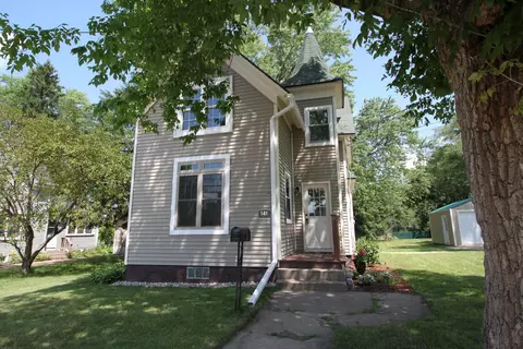 141 Auto, Clintonville, WI 54929