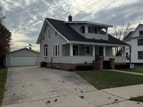 707 Manitowoc, Reedsville, WI 54230