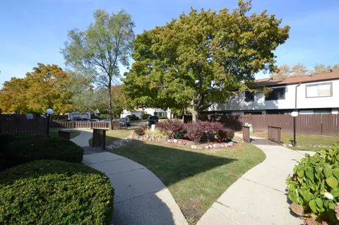 8305 N 107th #J, Milwaukee, WI 53224