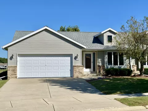 1674 Nature, Hartford, WI 53027