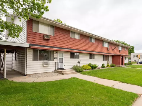 104 S Fisk Apt 108 110 #108, 110, Green Bay, WI 54303