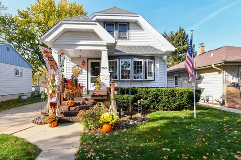 2461 S 95th, West Allis, WI 53227