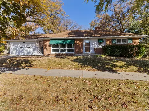 4900 W Cleveland, Milwaukee, WI 53219