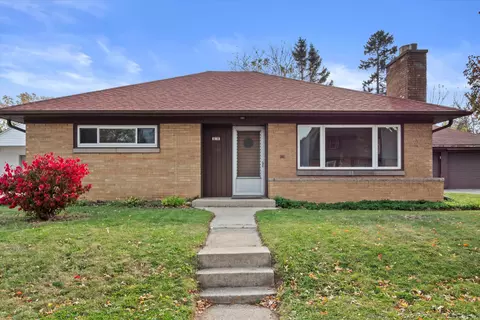 819 Columbia, South Milwaukee, WI 53172