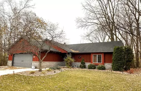 2111 Creekside, Sheboygan, WI 53081