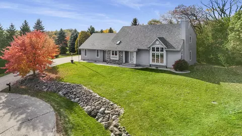 4742 Lookout, Waterford, WI 53185