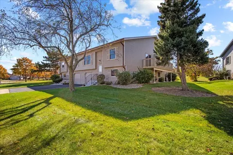 6483 S Whitnall Edge, Franklin, WI 53132