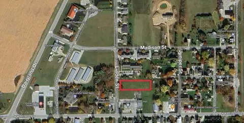 1039 N Linden, Cleveland, WI 53015