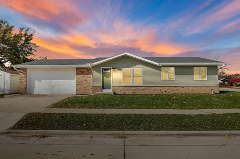 6904 57th, Kenosha, WI 53142