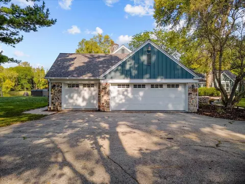 1797 Shalom, Farmington, WI 53090