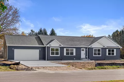 6876 Diane, West Bend, WI 53090