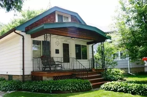 5704 S Kirkwood, Cudahy, WI 53110