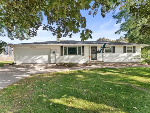 1971 Marlee, Ashwaubenon, WI 54304