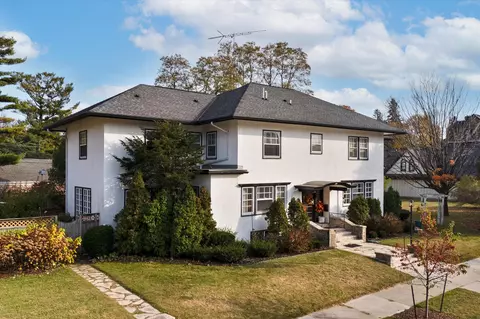 819 N 14th, Manitowoc, WI 54220