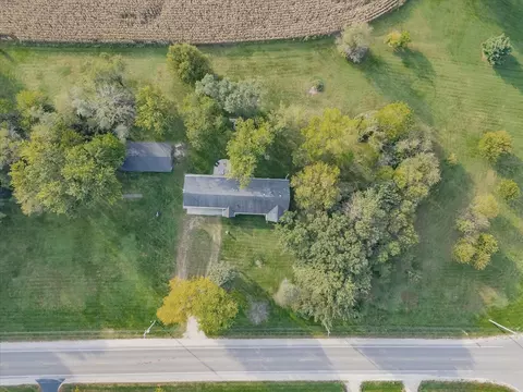 12136 E County Road A, Johnstown, WI 53505