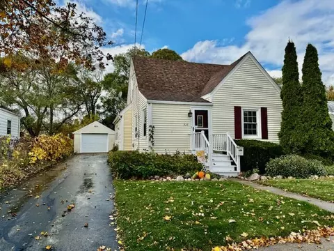 226 S Washington, Waukesha, WI 53188