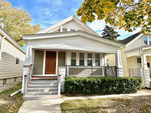 1012 S 74th, West Allis, WI 53214