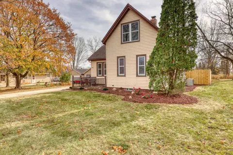335 Hill, Hartland, WI 53029