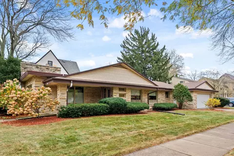 2301 E Kensington, Shorewood, WI 53211