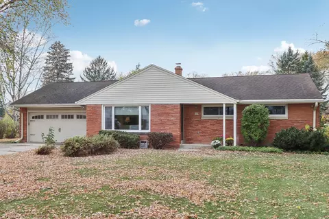 205 N 165th, Brookfield, WI 53005