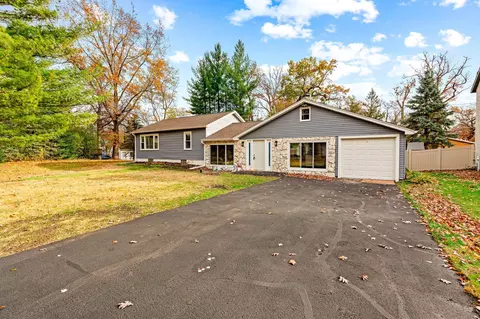 29833 Woodlawn, Burlington, WI 53105