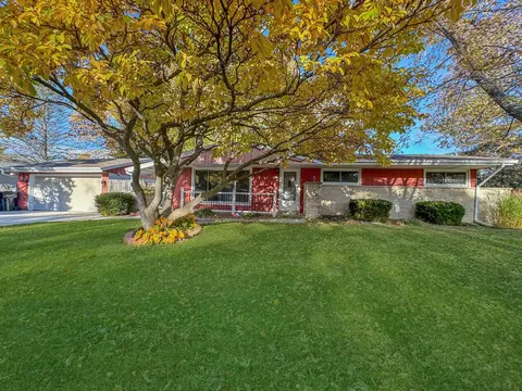 8126 N Grandview, Brown Deer, WI 53223