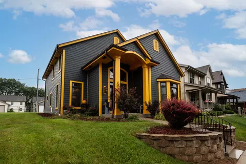1733 N 17th, Milwaukee, WI 53205